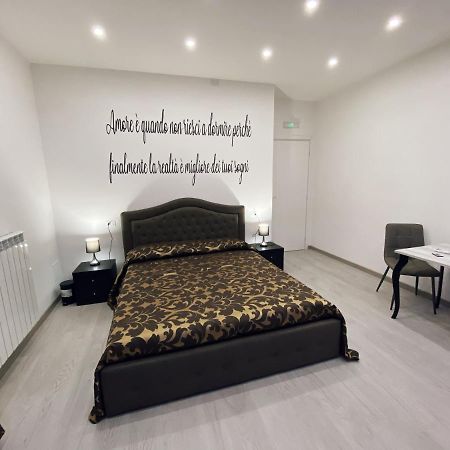 B&B Siliade Монтесильвано Экстерьер фото