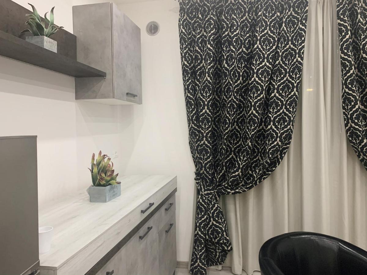B&B Siliade Монтесильвано Экстерьер фото
